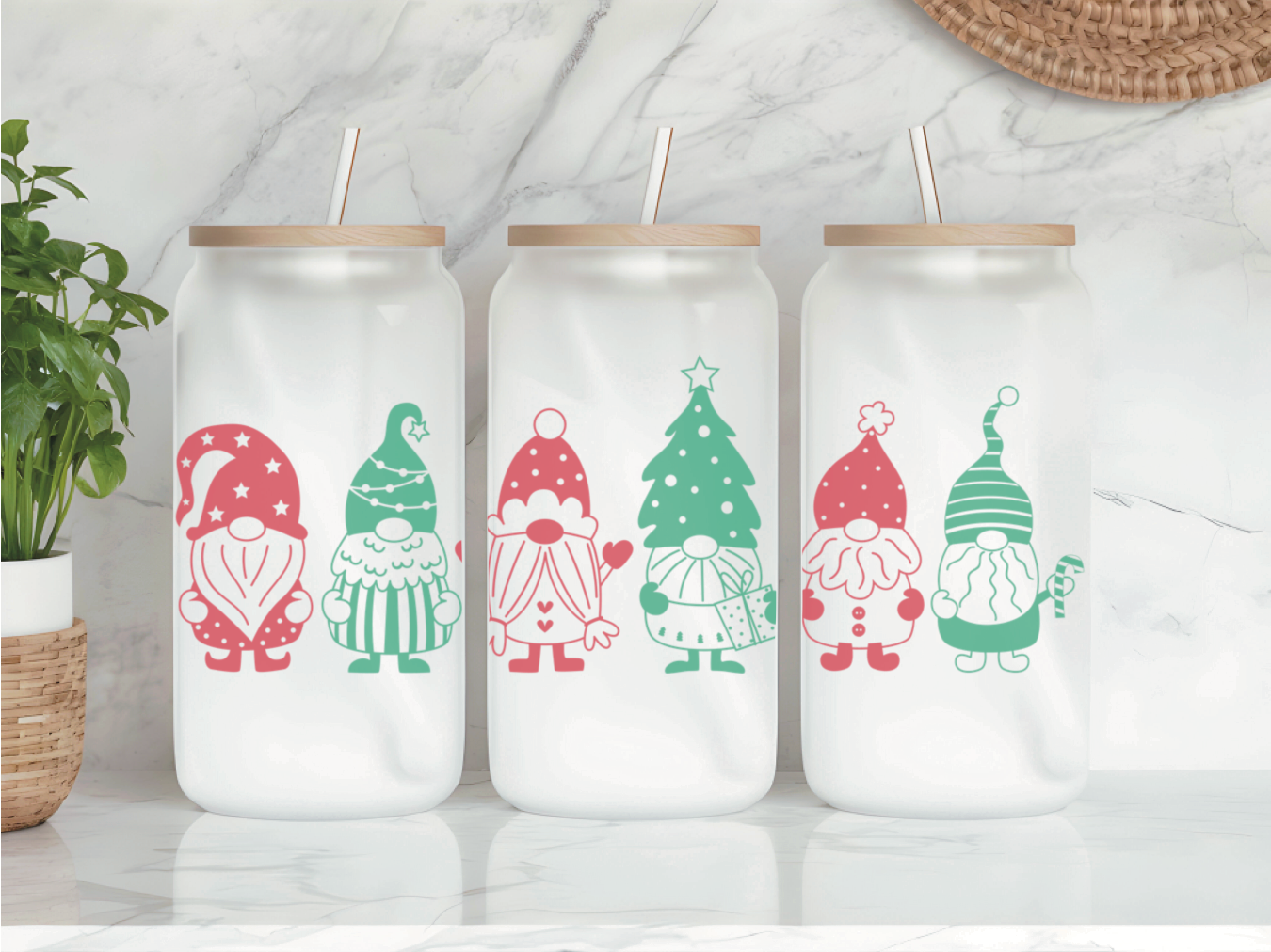 Christmas Gnomes Frosted Glass Can